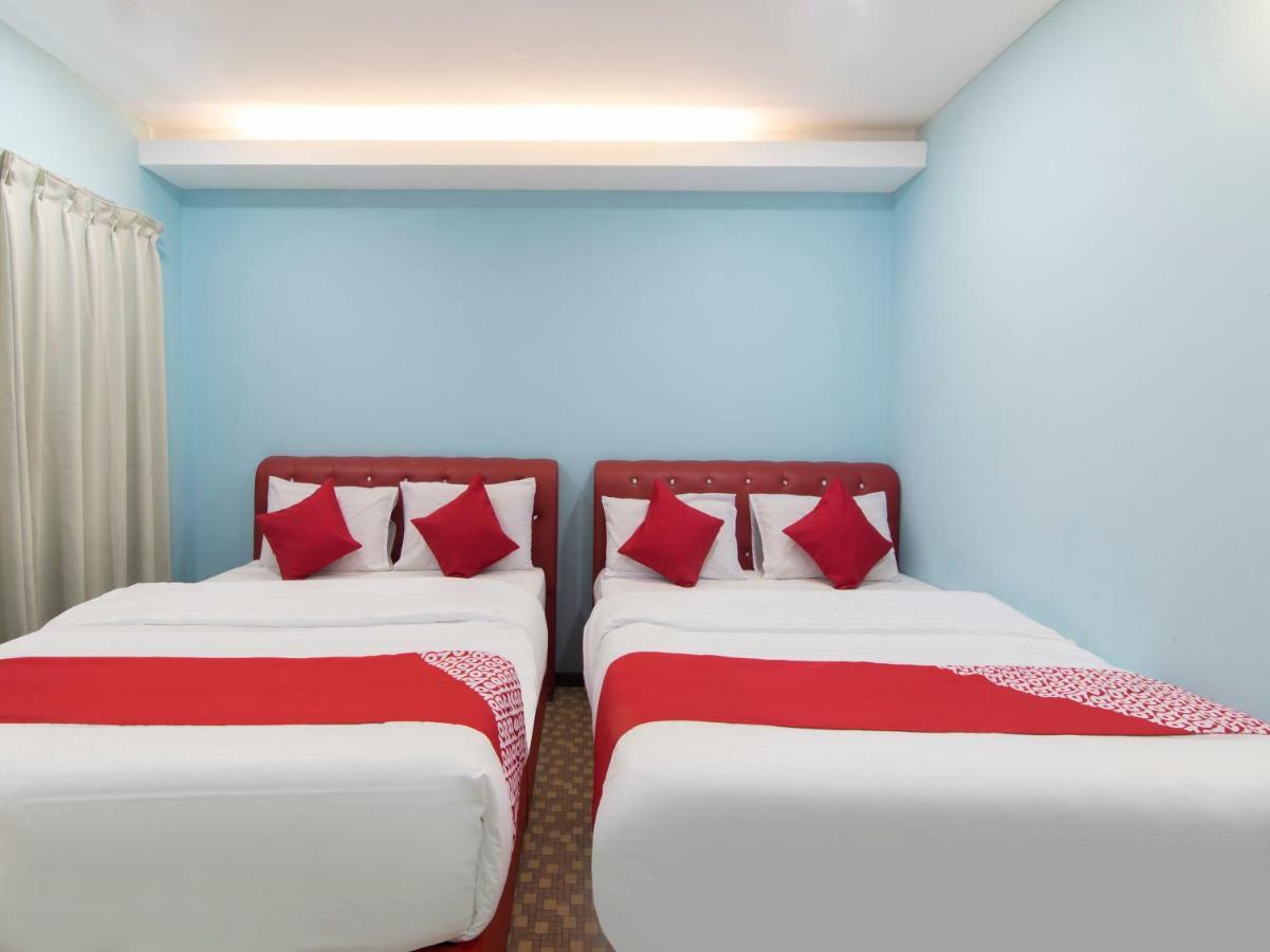 Oyo 1136 Pd Star Hotel Port Dickson Eksteriør bilde